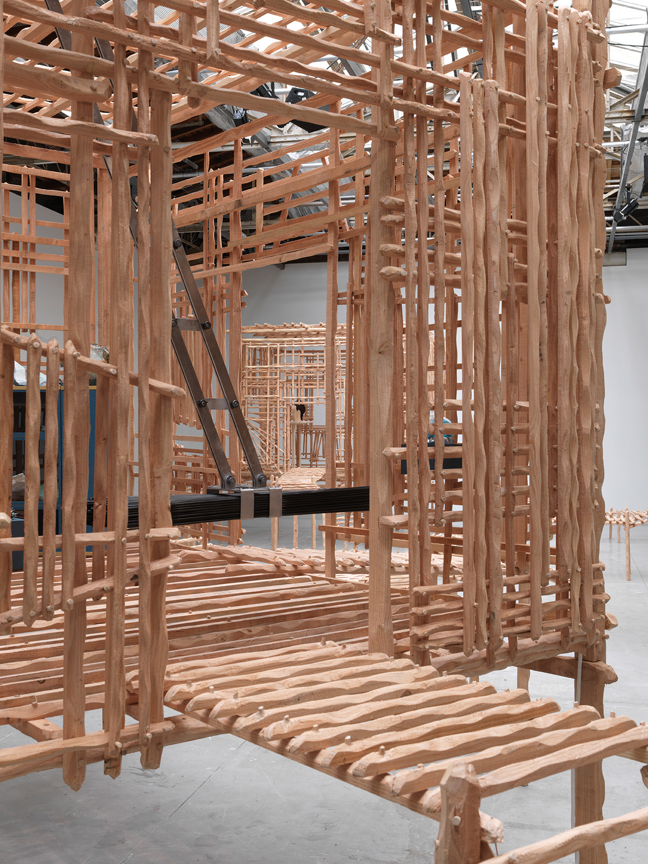 la redite en somme, ne s’amuse pas de sa répétition singulière - sara favriau