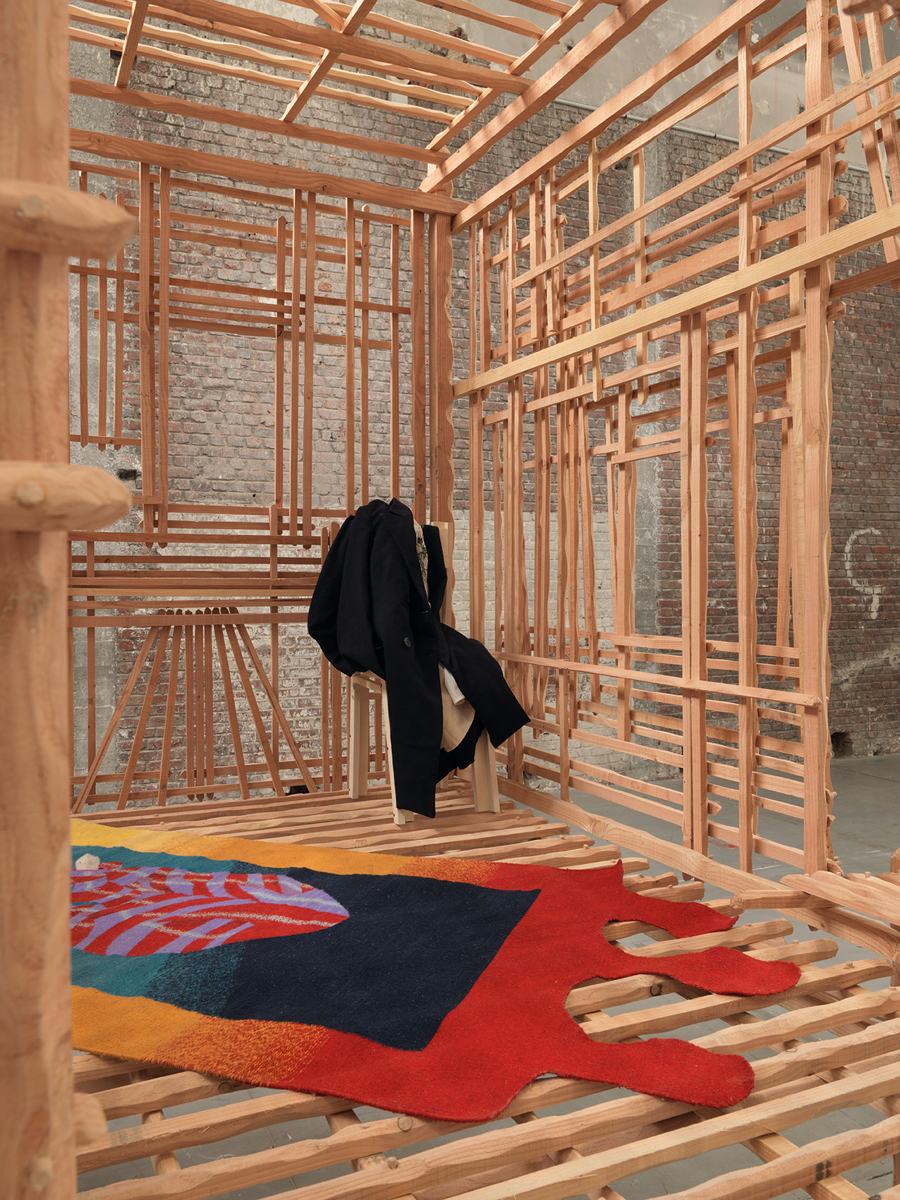 la redite en somme, ne s’amuse pas de sa répétition singulière - sara favriau