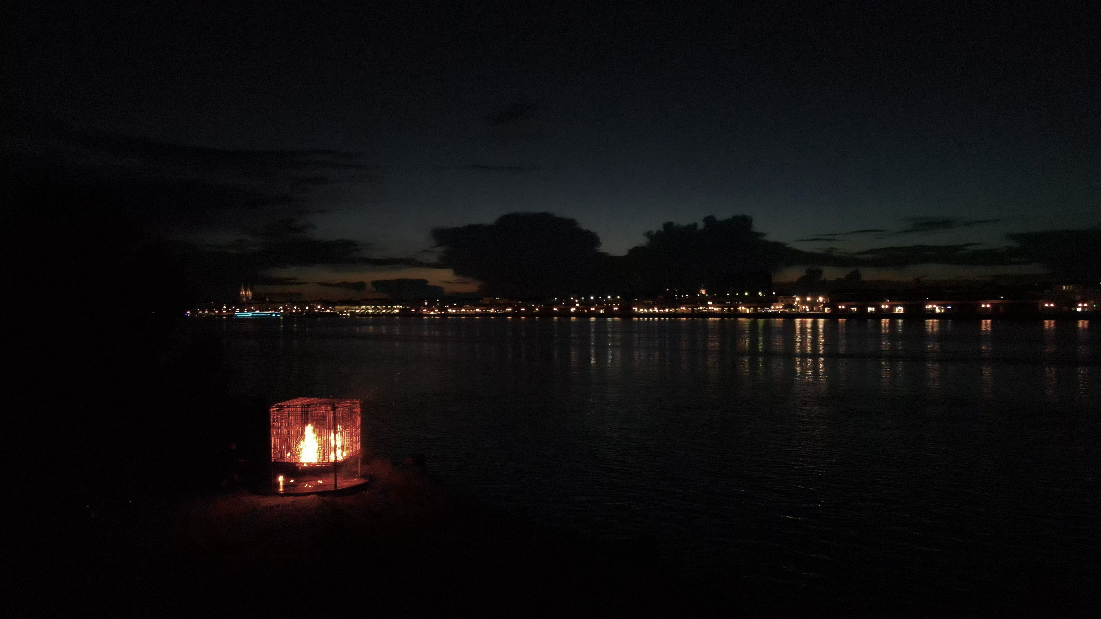 Rapidement, je compris que mon mental s’activait à résoudre l’urgence et ! qu’injonction faite à cet état, il ne fallait pas fléchir - sara favriau